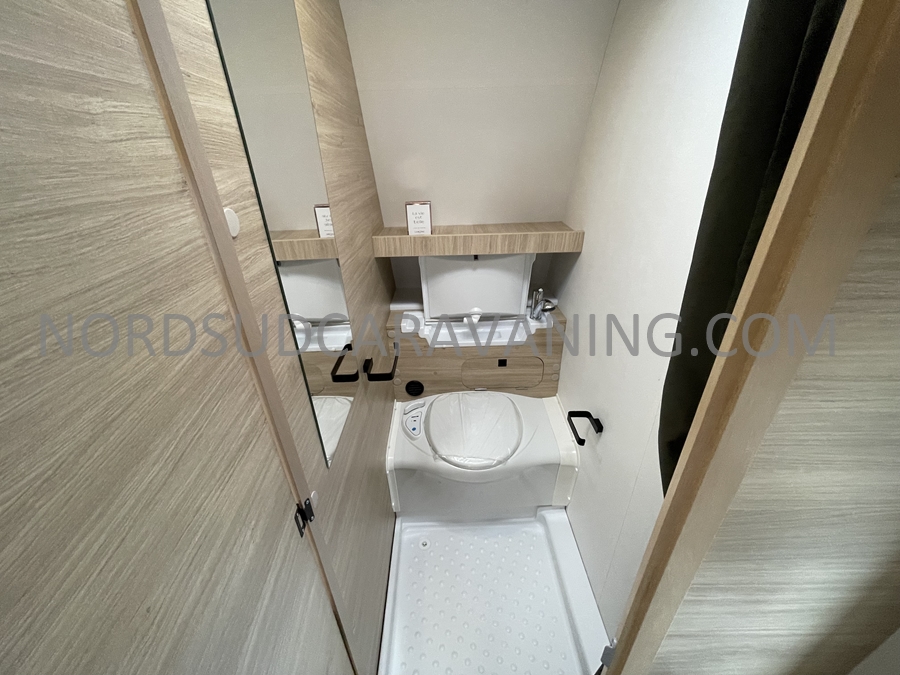 CARAVELAIR 410 SPORT LINE – Image 15
