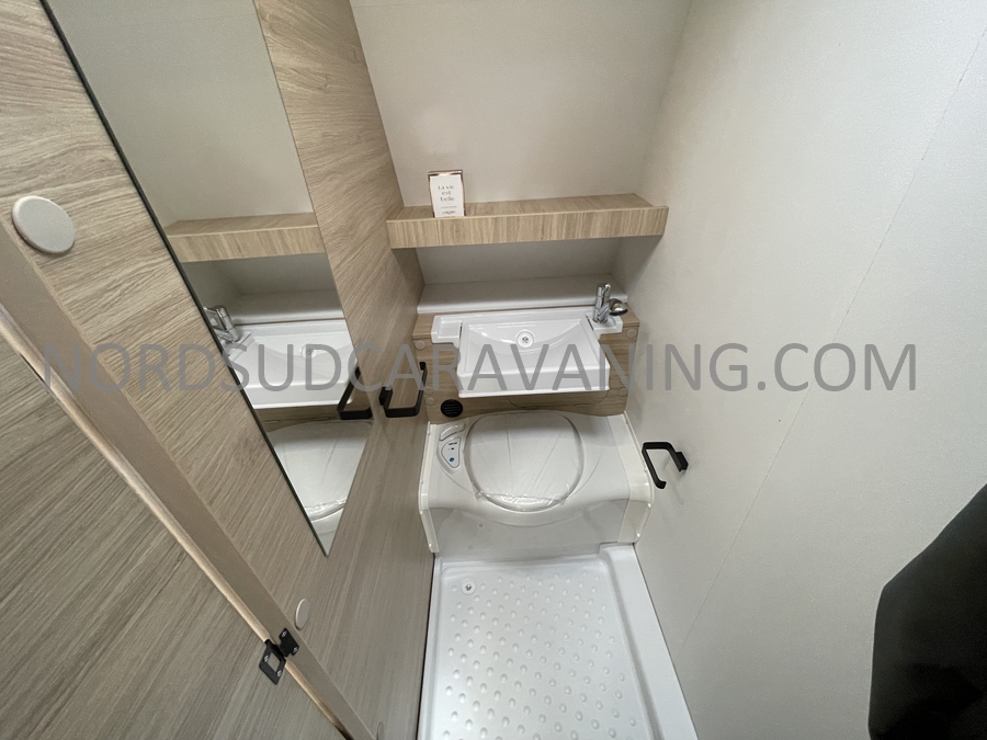 CARAVELAIR 410 SPORT LINE – Image 16