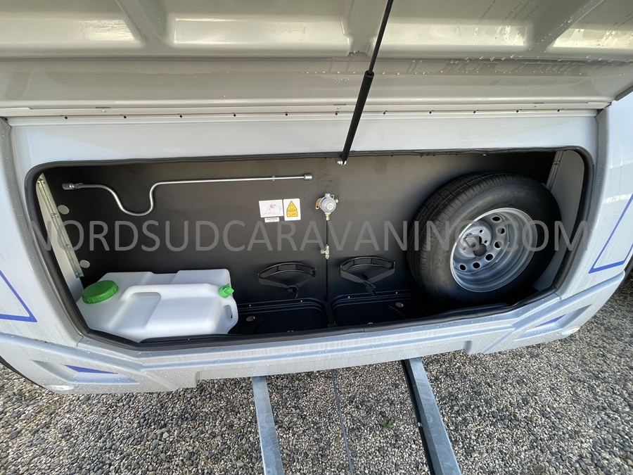 CARAVELAIR 410 SPORT LINE – Image 21