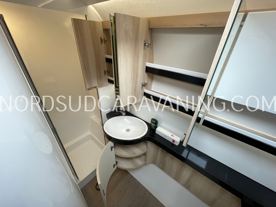 HOBBY DE LUXE 495 WFB – Image 21